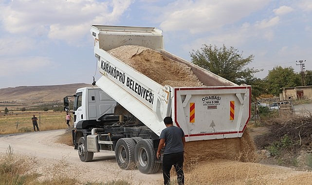 Karaköprü kırsalında yollar yenileniyor