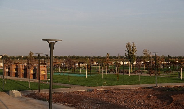 Millet Bahçesinde Sona Doğru