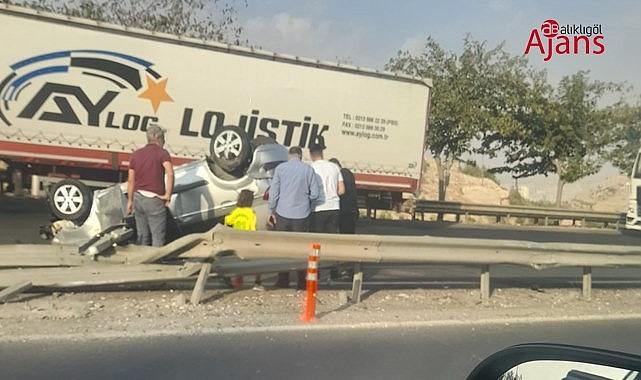 Şanlıurfa'da takla atan araçta burnu bile kanamadan çıktı