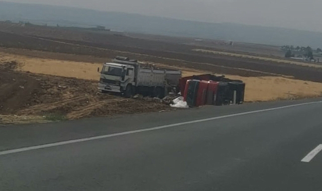 Suruç ölüm yolunda kamyon kazası!