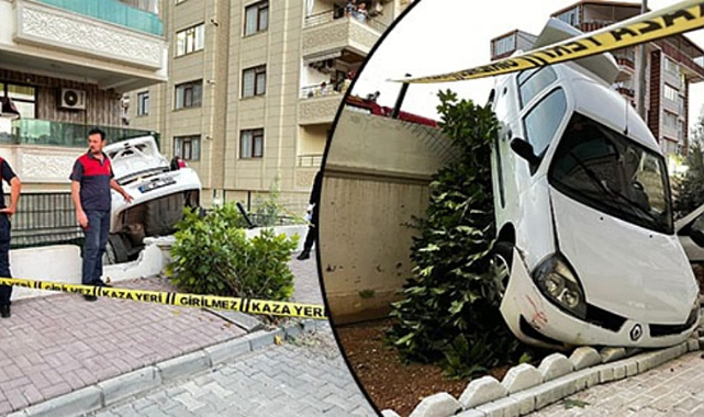 Urfa’da araç apartman bahçesine uçtu