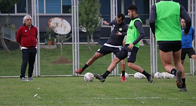 Urfaspor Bursa'da çalıştı 