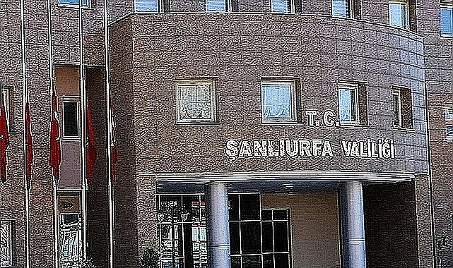 Vali Ayhan silah ruhsatlarına yönelik açıklamalada bulundu