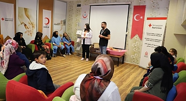 Anne adaylarına diş sağlığı eğitimi verildi