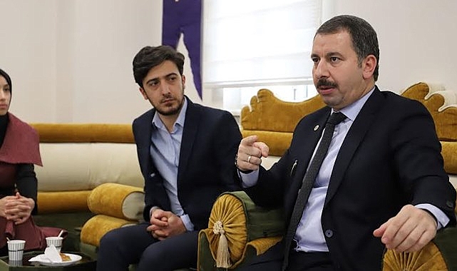 Başkan Baydilli gençlere tecrübelerini aktardı