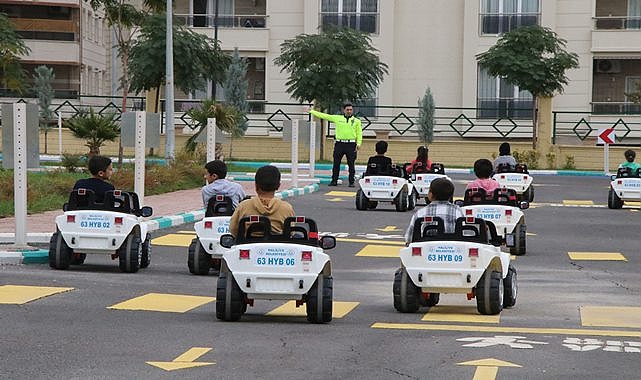 Haliliye’de çocuklara trafik eğitimi veriliyor