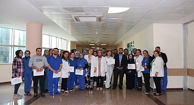 Harran Tıp'ta anne sütünün teşviki ve emzirme danışmanlığı eğitimi verildi