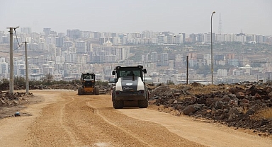Karaköprü'de yeni yollar hizmete sunuluyor