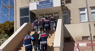 Şanlıurfa'da uzun süredir aranan firari şahıslar yakalandı