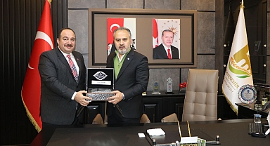 Başkan Aktaş’tan Viranşehir Belediyesi’ne ziyaret 