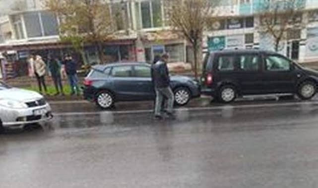 Hilvan’da maddi hasarlı kaza!