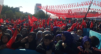 Cumhurbaşkanı Erdoğan Urfa'da konuşuyor