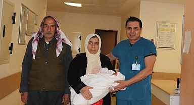 Şanlıurfa’da 53 yaşında ilk kez anne oldu