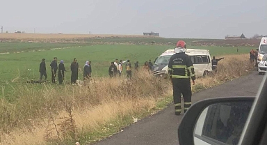 Şanlıurfa'da tarım işçilerini taşıyan araç devrildi