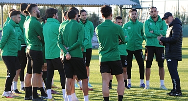 Şanlıurfaspor yeni hocasıyla kampa girdi