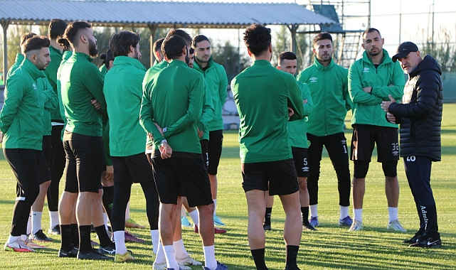 Şanlıurfaspor yeni hocasıyla kampa girdi