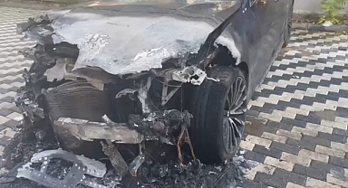 Urfa'da İYİ Partili ismin aracı kundaklandı