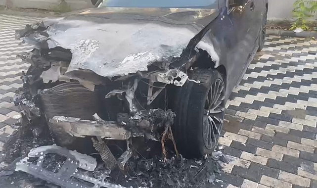 Urfa'da İYİ Partili ismin aracı kundaklandı