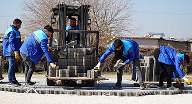 Haliliye’de merkez ve kırsalda hummalı yol çalışmaları sürüyor