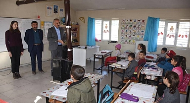 Hilvan kırsalında okulların eksikleri gideriliyor