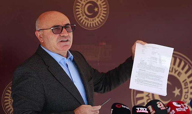 Tanal: Gerçek gazeteciler kuru ekmeğe muhtaç, yandaşlar yalılarda sefa sürüyor!