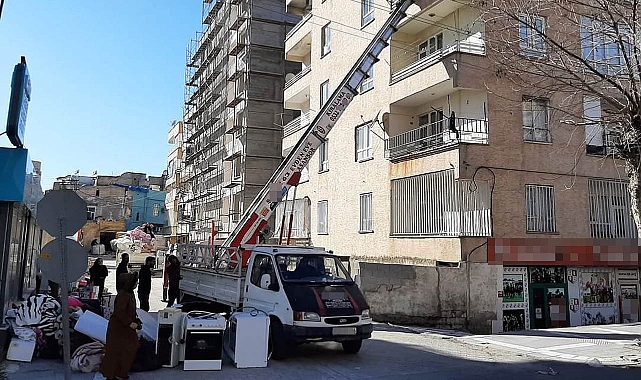 AFAD açıkladı: Hasarlı evde kalan eşyalar nasıl alınacak?