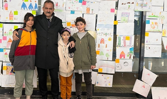 Bakan Özer: Okul bazlı kararlar alınarak eğitim öğretim başlatılacak