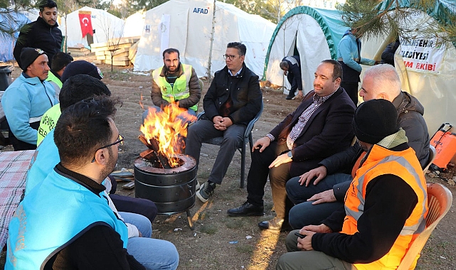 Başkan Ekinci, Adıyaman’da depremzedeleri ziyaret etti 