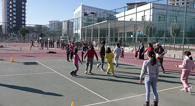 Büyükşehir’den depremzede çocuklara sporla psikolojik destek 