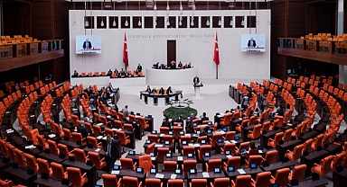 Depremden etkilen 10 ili kapsayan OHAL TBMM’de kabul edildi