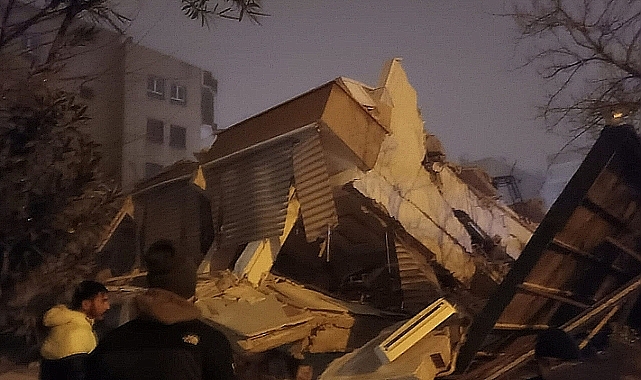Depremin bilançosu ağırlaşıyor! Can kaybı 42 bini aştı