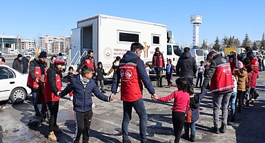 Diyabet hastası çocuklar için sensörlü glikoz ölçüm cihazı dağıtılacak