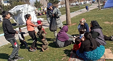 Eyyübiye Belediyesi depremzede çocukların yüzünü güldürüyor