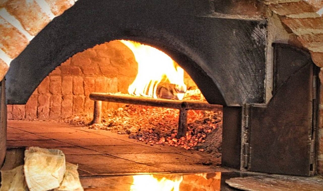 Fırın ve pizzacılar binalara zarar veriyor