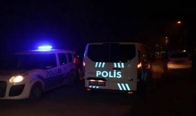 Hilvan'da bir eve girmeye çalışan hırsızlar polisi görünce topukladı