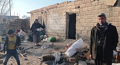 Hilvan'da depremde evini ve hayvanlarını kaybetti