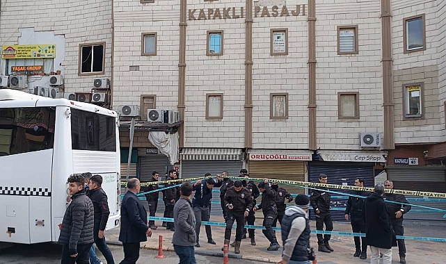 Kapaklı pasajı bir açılıp bir kapanıyor!