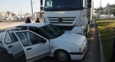 Şanlıurfa’da otomobil ile tır çarpıştı!