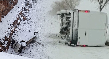 Şanlıurfa’da yoğun kar yağışı kazalara neden oldu