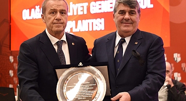 Şanlıurfalı işadamına plaket
