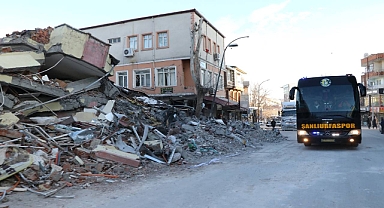 Şanlıurfaspor depremzedeleri yalnız bırakmadı
