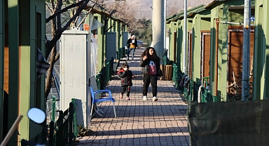 Tenis Dünyası ve Hobi Bahçeleri depremzedelerin umudu oldu