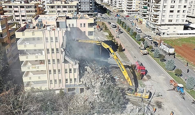 Urfa'da yıkılan bina soruşturmasında 2 kişi daha tutuklandı