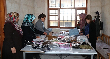 Viranşehir Belediyesi’nden depremzedeler için kışlık giysi desteği