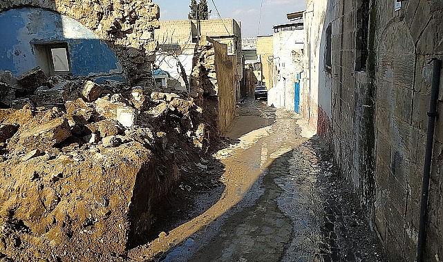 7.4 büyüklüğünde depremin olabileceği yerleri açıkladı