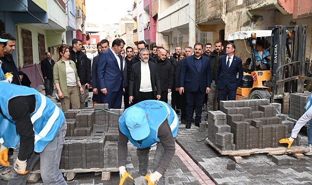 Bakan Nebati ve Vali Ayhan sel bölgesinde incelemede bulundu