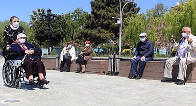 Bakanlıktan depremzede yaşlı ve engellilere ilişkin açıklama