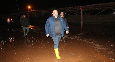 Başkan Ekinci, gece saatlerinde çalışmaları inceledi 