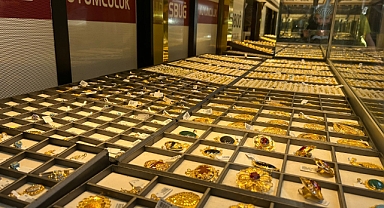 Çeyrek altın kaç TL'den işlem gördü?