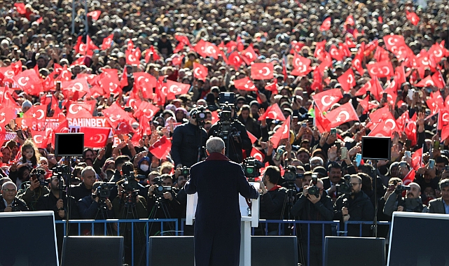 Cumhurbaşkanı Erdoğan'dan adaylık çıkışı: YSK suratlarına vurdu
